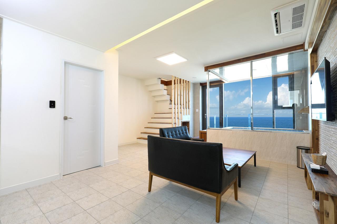 Pool Villa K Gangneung Luaran gambar